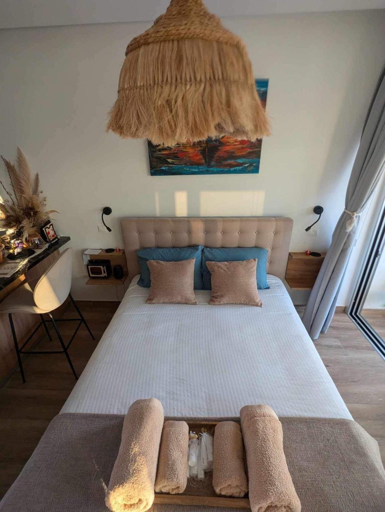 Bohemian Rhapsody Apartment Paphos Exterior foto
