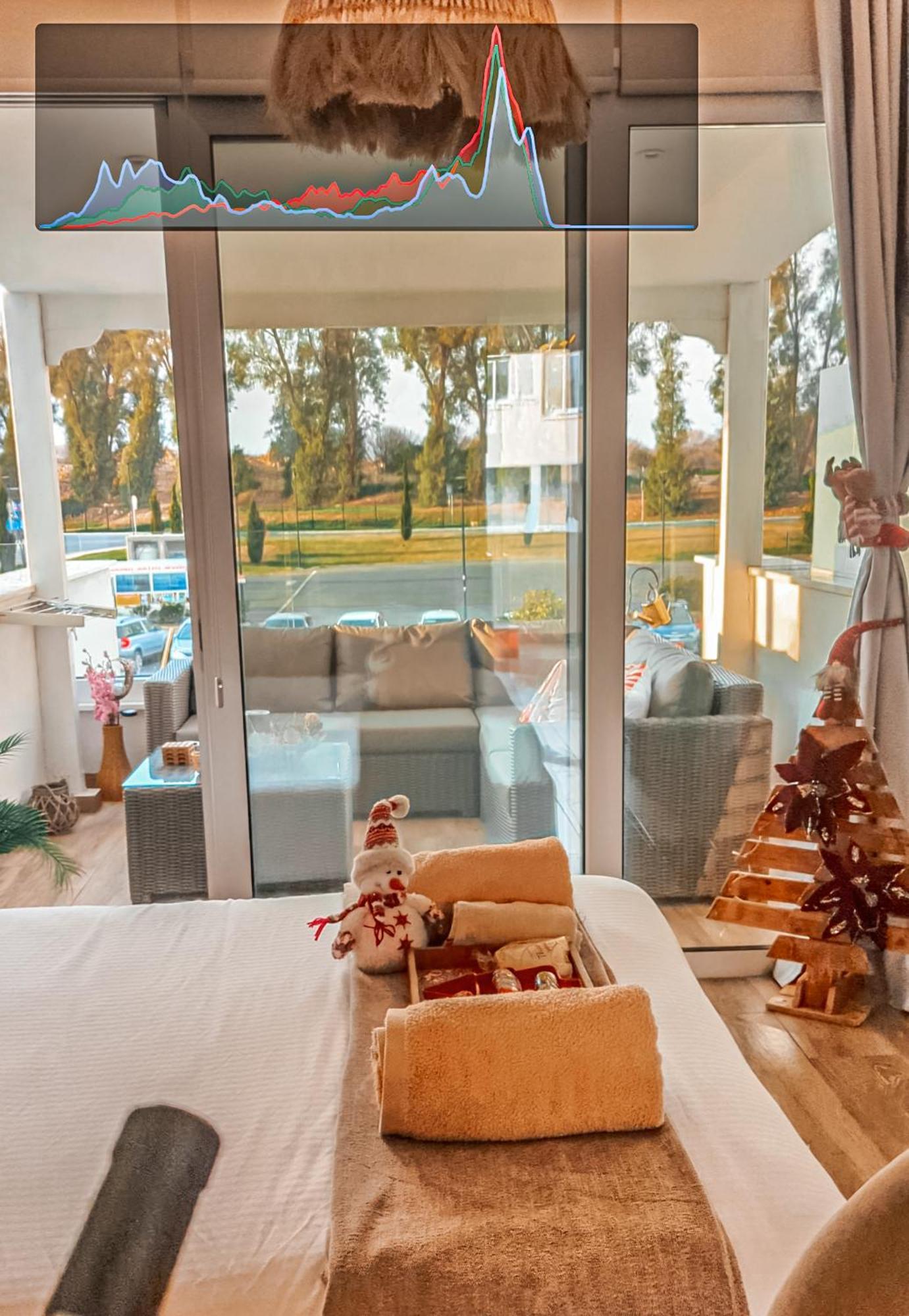 Bohemian Rhapsody Apartment Paphos Exterior foto