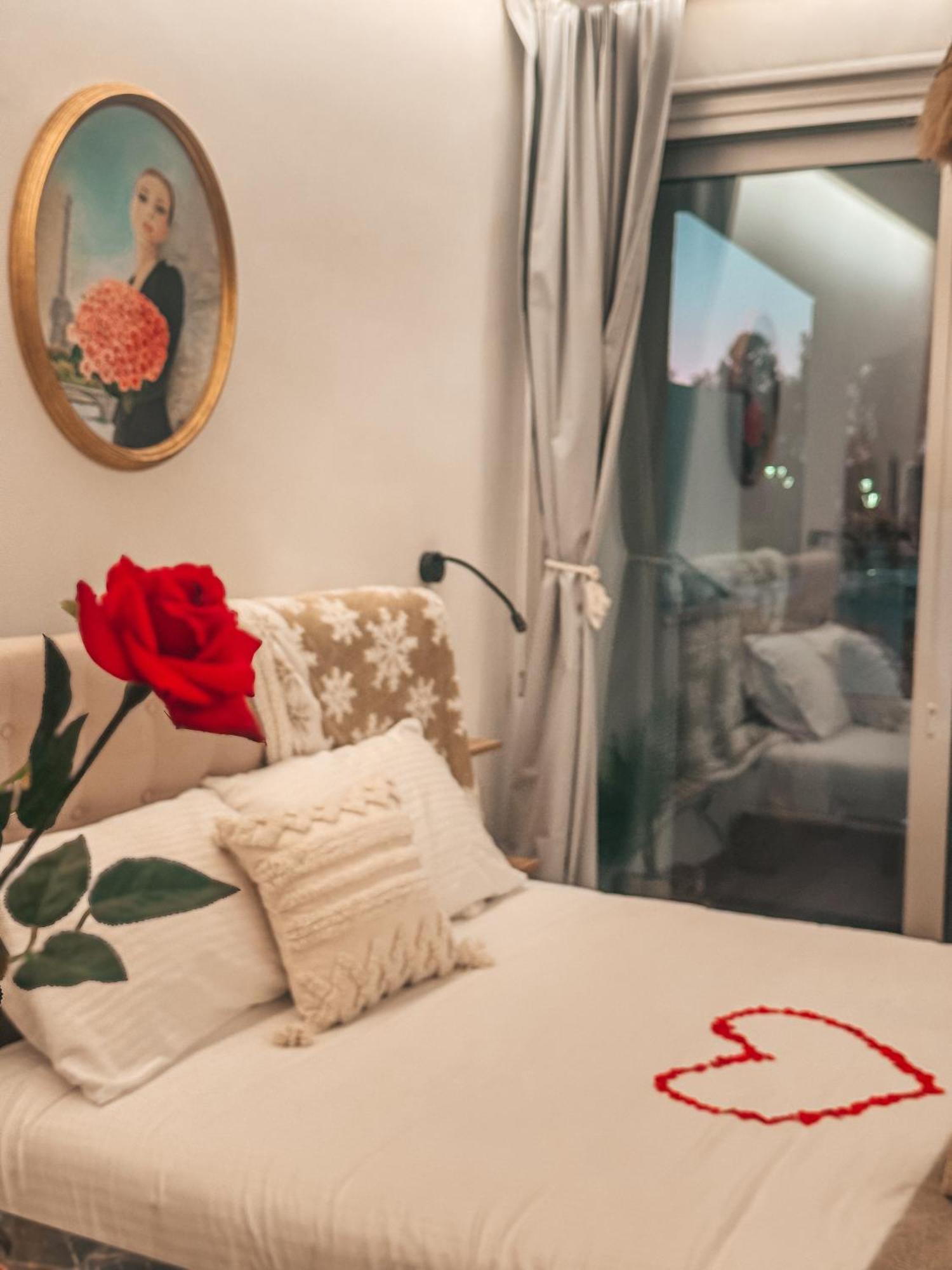 Bohemian Rhapsody Apartment Paphos Exterior foto